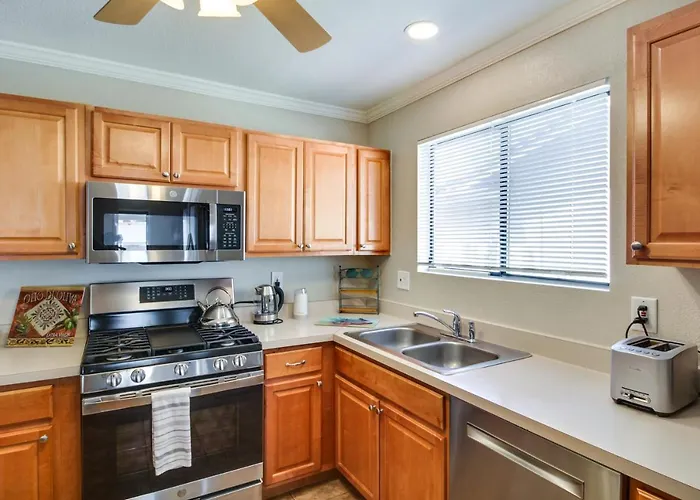 Tuscon Vacation < 1 Mi To Golf Course! Holiday home